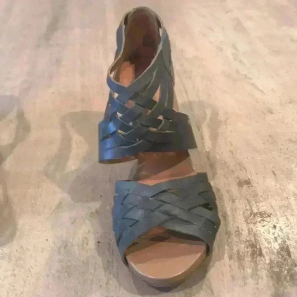 Indigo sandals, leather size 9 - Picture 3 of 7